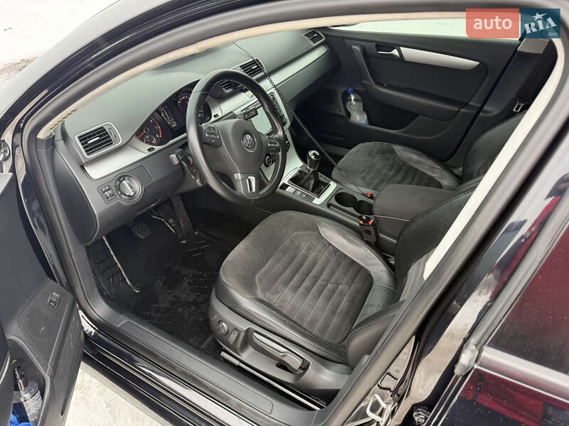 Volkswagen Passat 2011