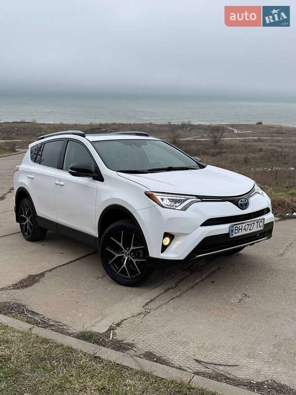 Toyota RAV4 2017