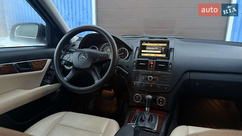 Mercedes-Benz C-Class 2008