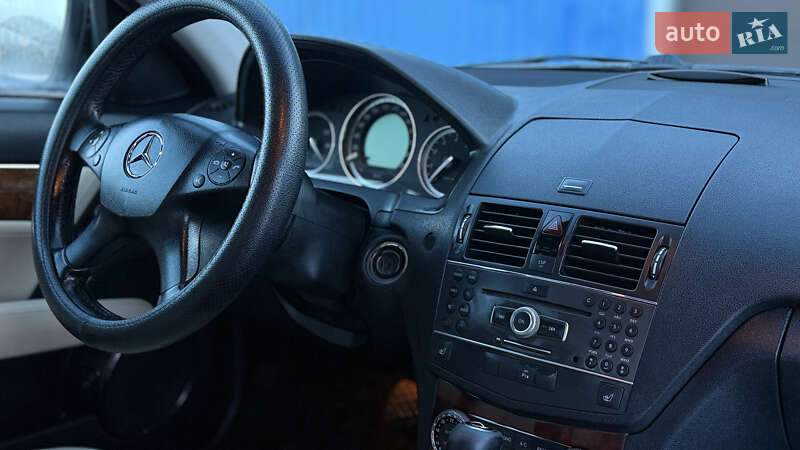 Mercedes-Benz C-Class 2008