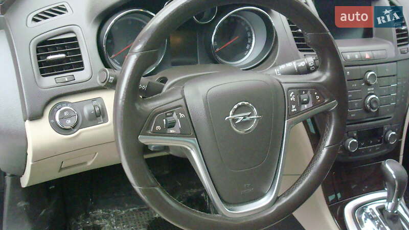 Opel Insignia 2012