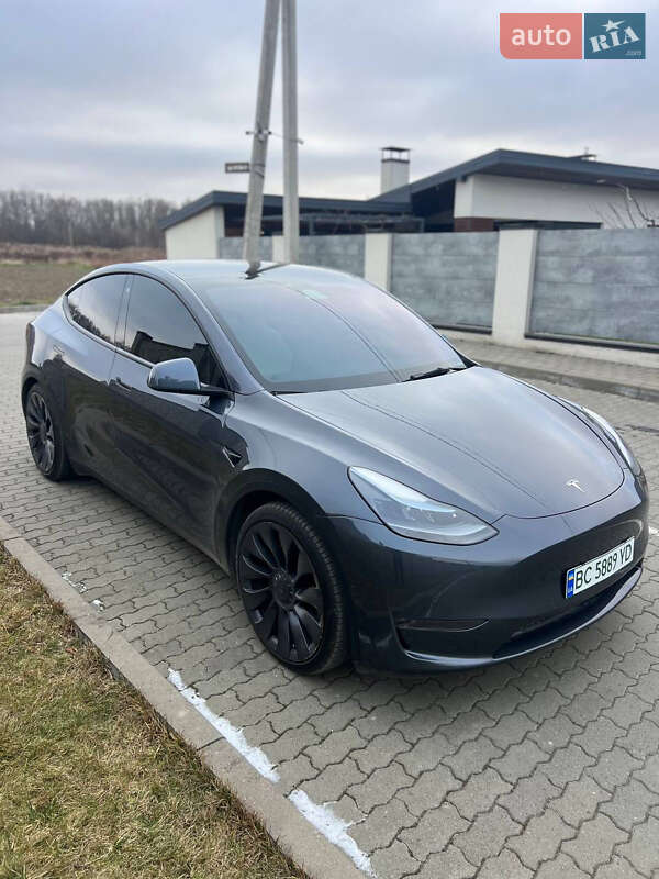 Tesla-8