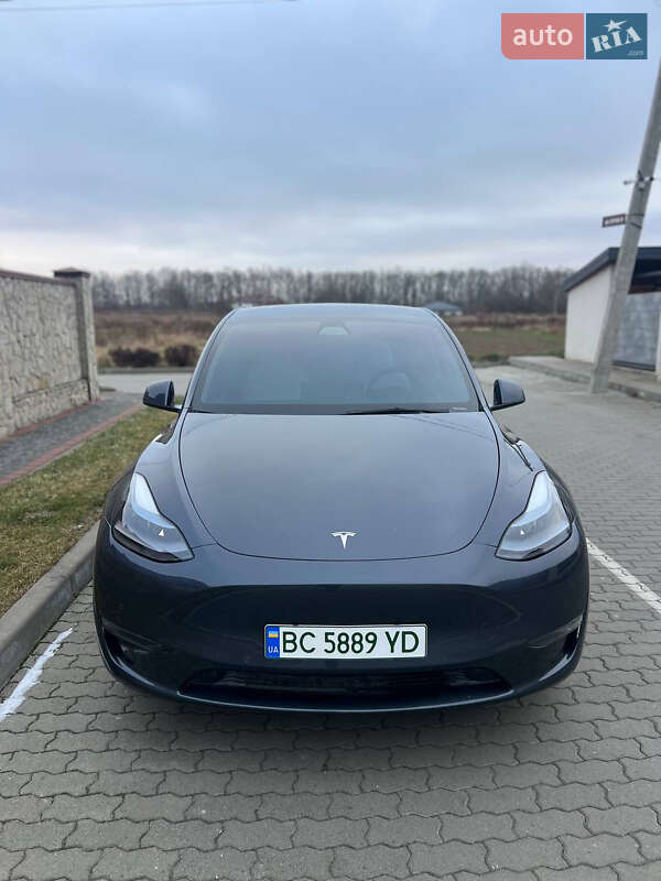 Tesla-0