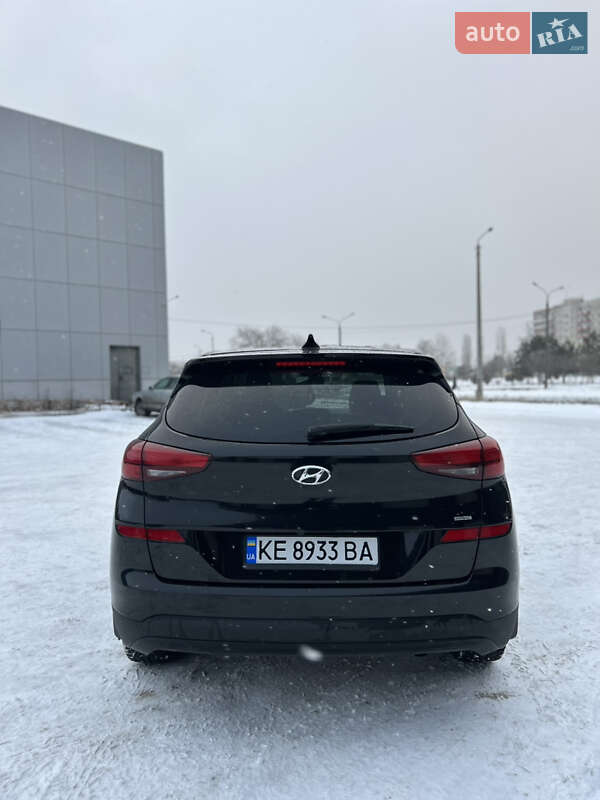 Hyundai-1