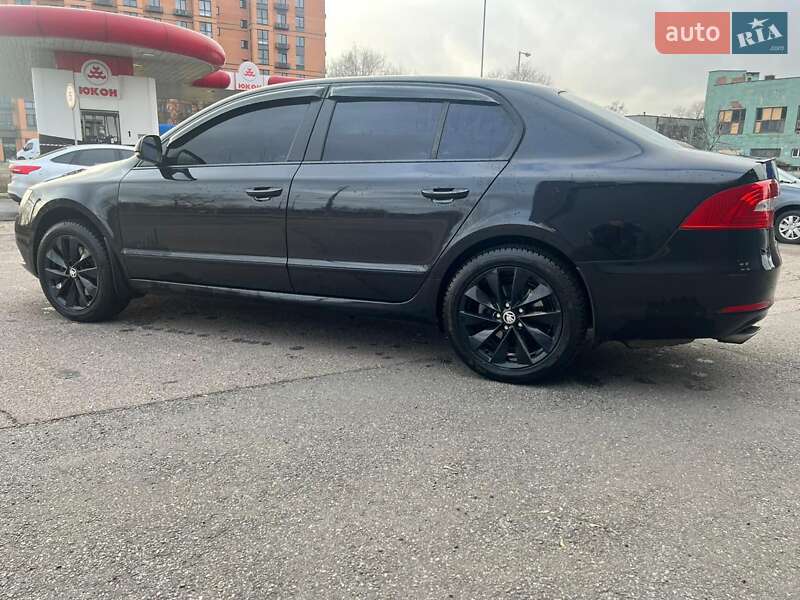 Skoda Superb 2013