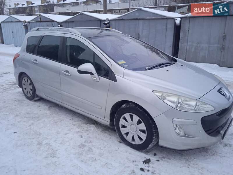 Peugeot 308 2011