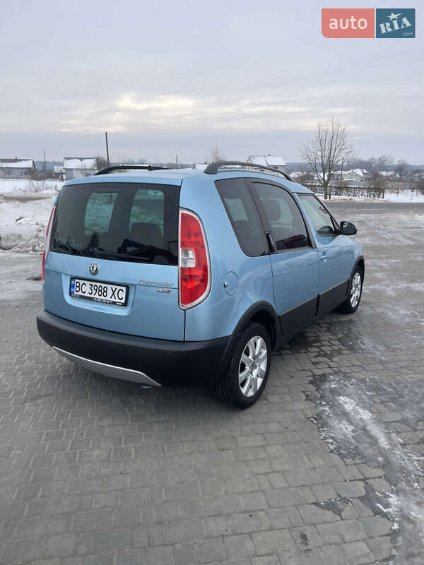 Skoda Roomster 2012