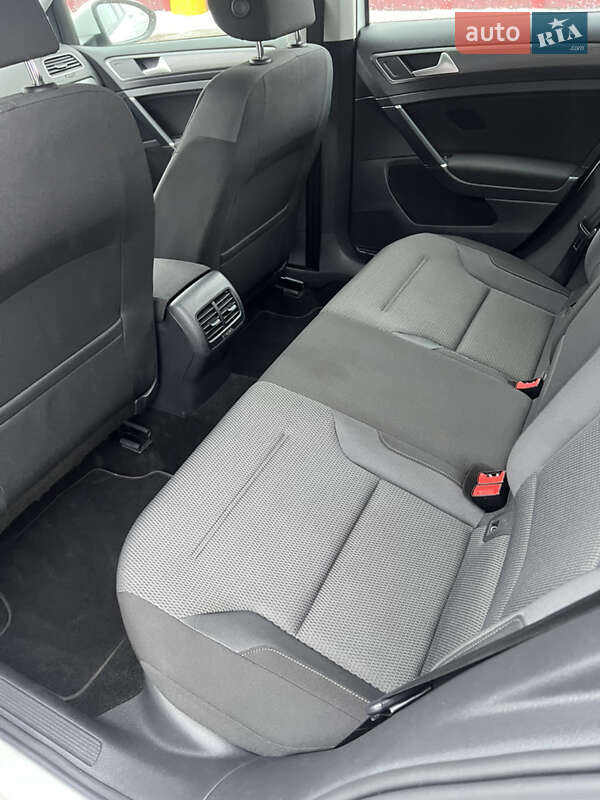 Volkswagen e-Golf 2020