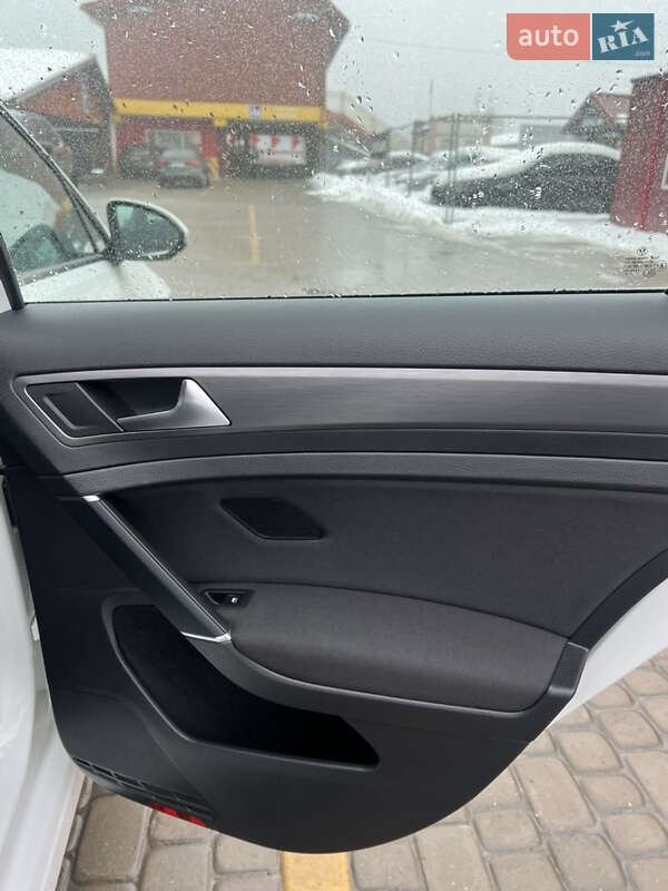 Volkswagen e-Golf 2020