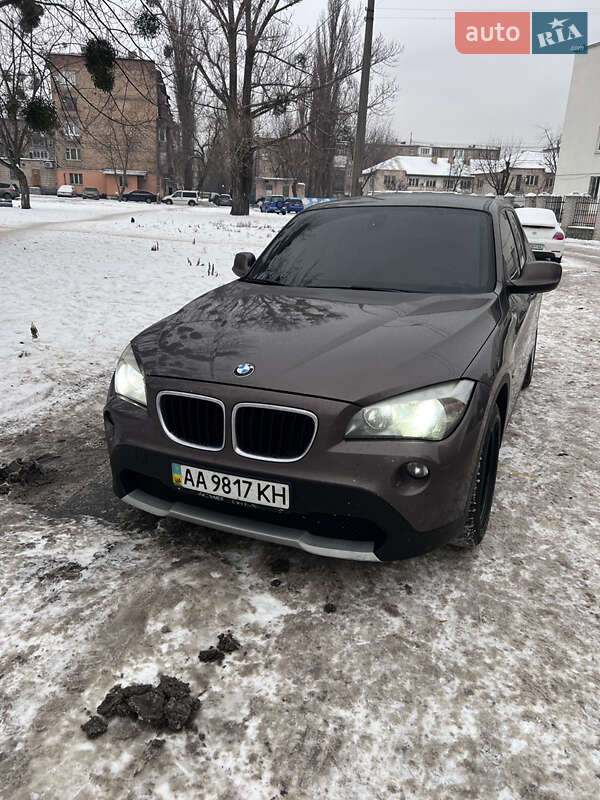 BMW X1 2011