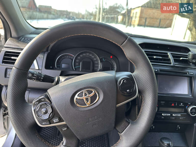 Toyota Camry 2012