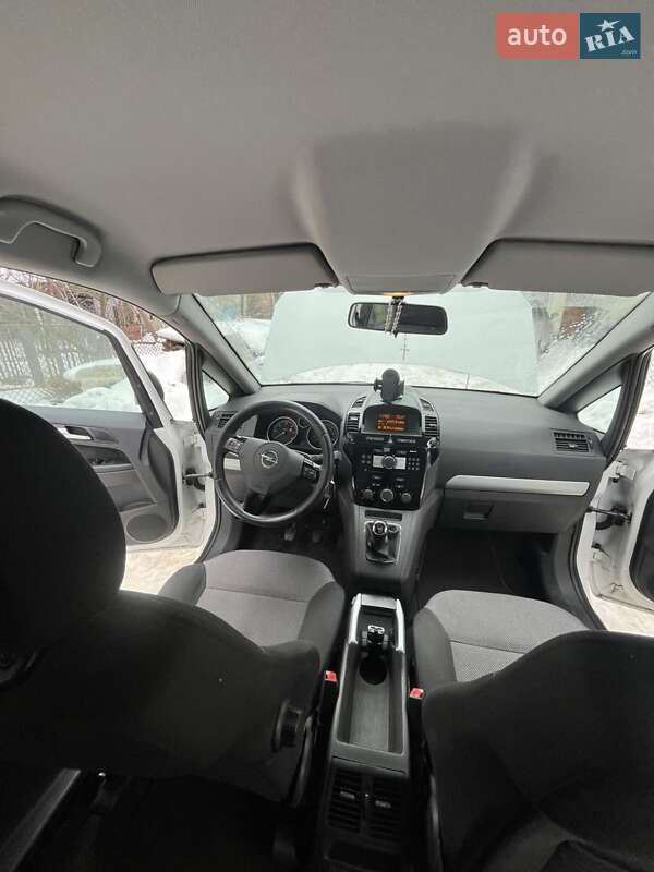 Opel Zafira 2010