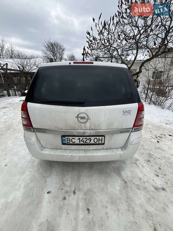 Opel Zafira 2010