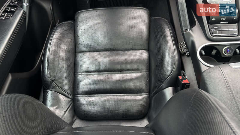 Porsche Cayenne 2014