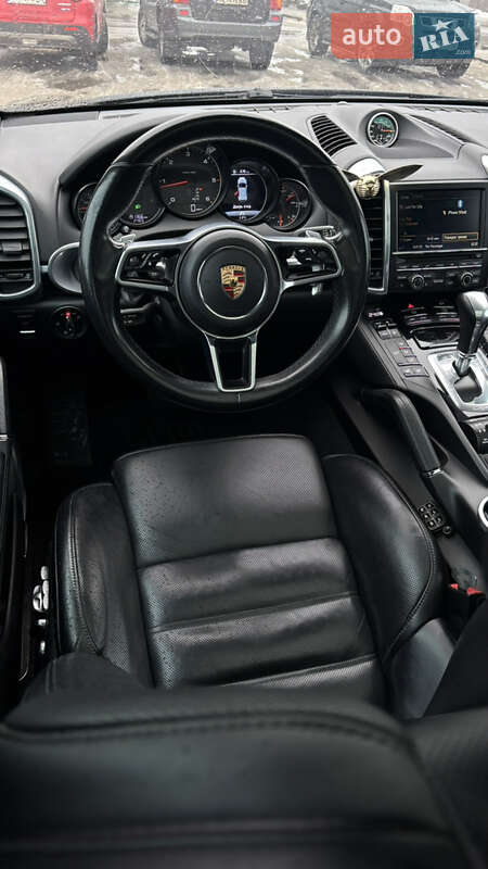 Porsche Cayenne 2014