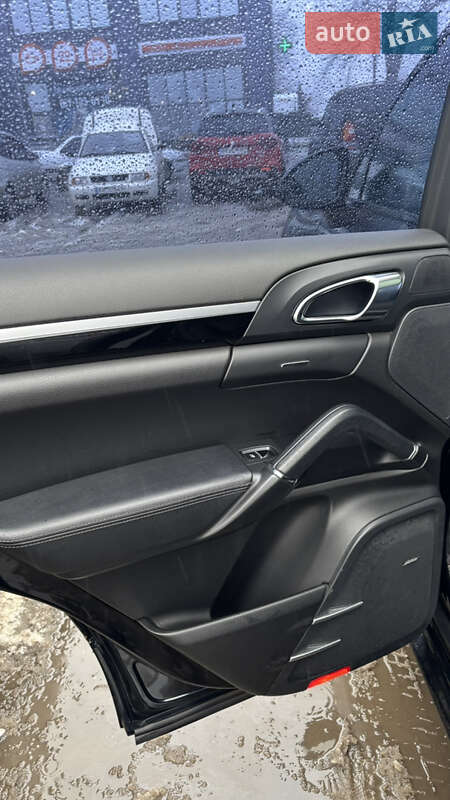 Porsche Cayenne 2014