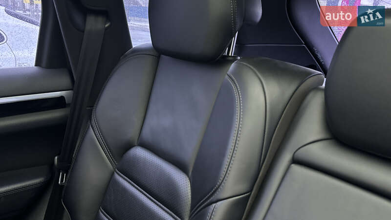 Porsche Cayenne 2014