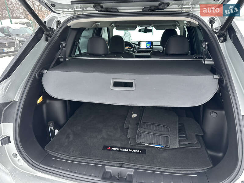 Mitsubishi Outlander 2022