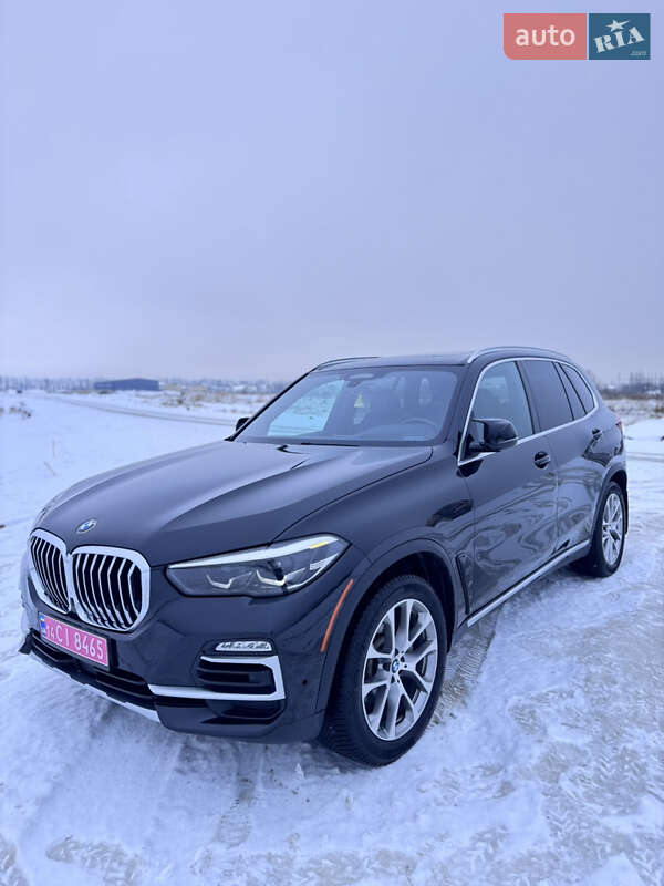 BMW X5 2019