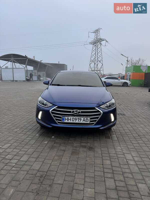 Hyundai Elantra 2017