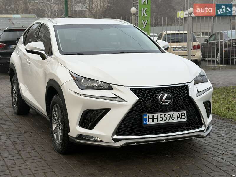 Lexus-4