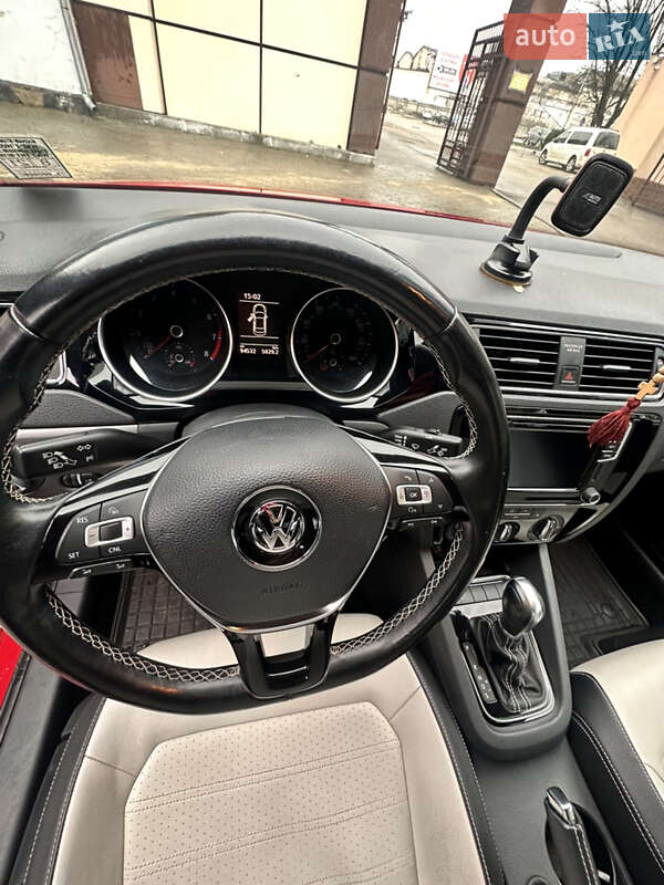 Volkswagen Jetta 2015