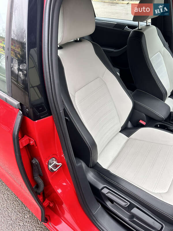 Volkswagen Jetta 2015