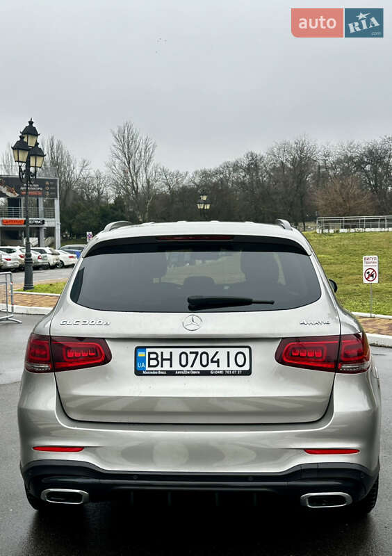 Mercedes-Benz GLC-Class 2020