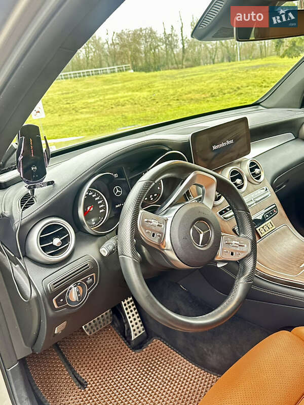 Mercedes-Benz GLC-Class 2020