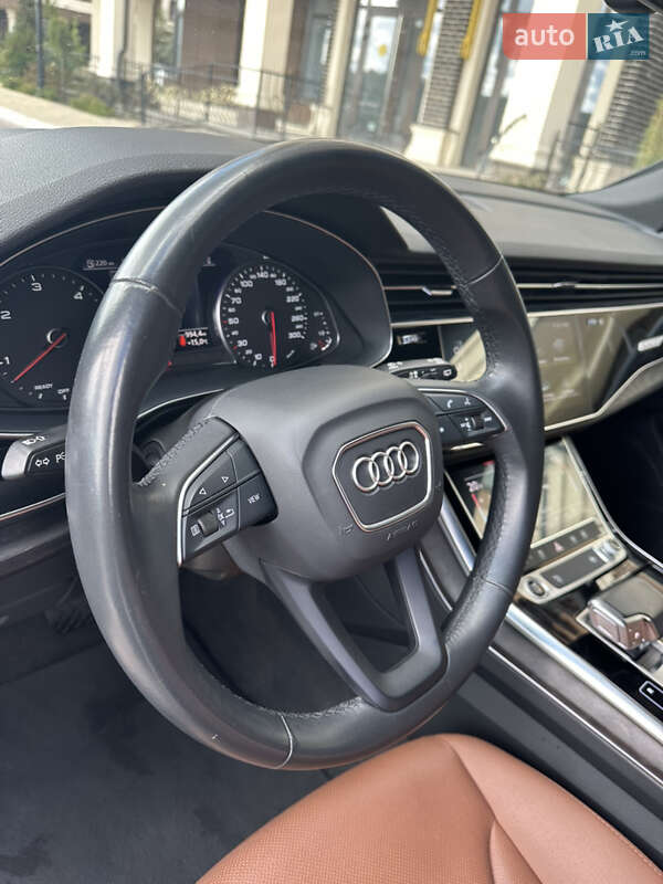 Audi-2