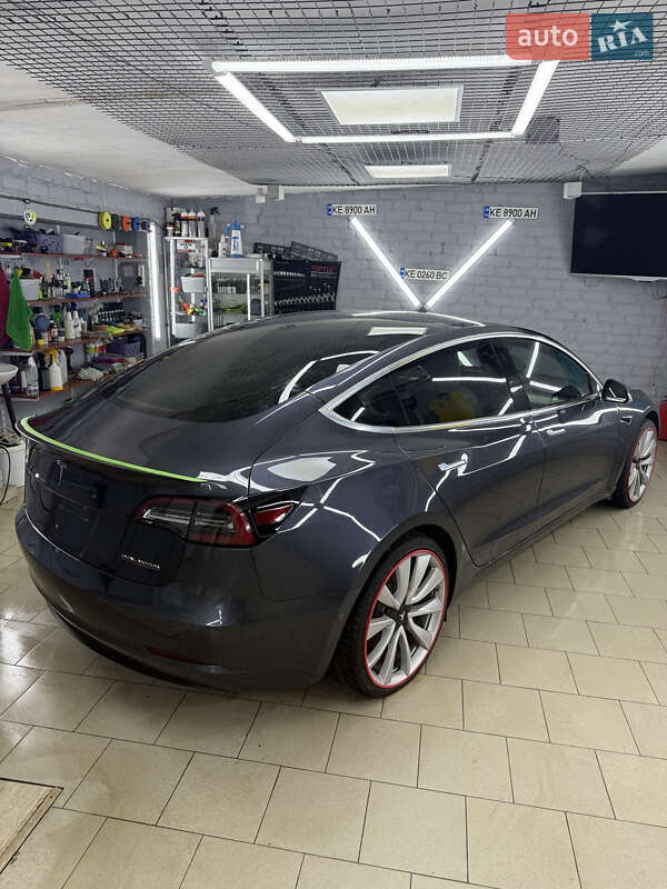 Tesla-35