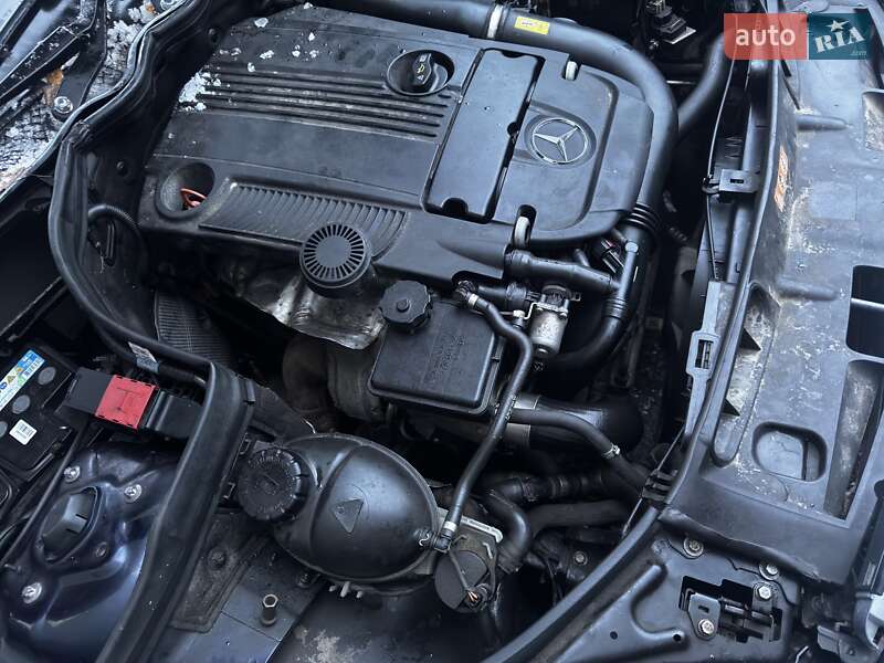 Mercedes-Benz C-Class 2011