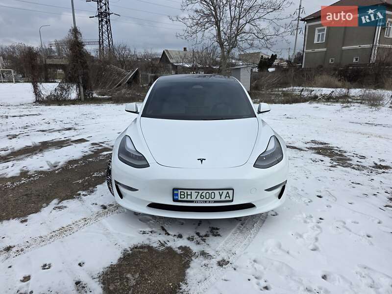 Tesla-3