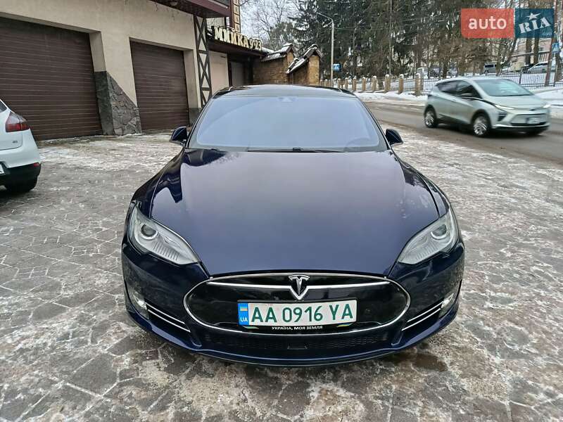 Tesla-30