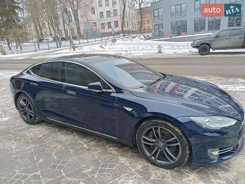 Tesla-6