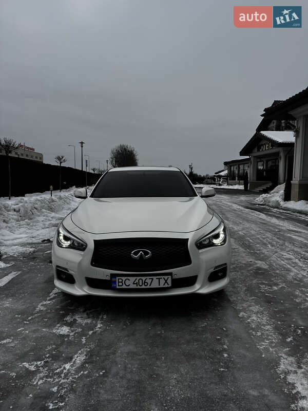 Infiniti-1