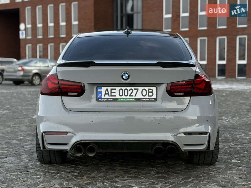 BMW-12