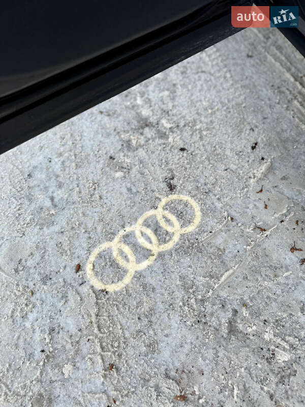 Audi-45