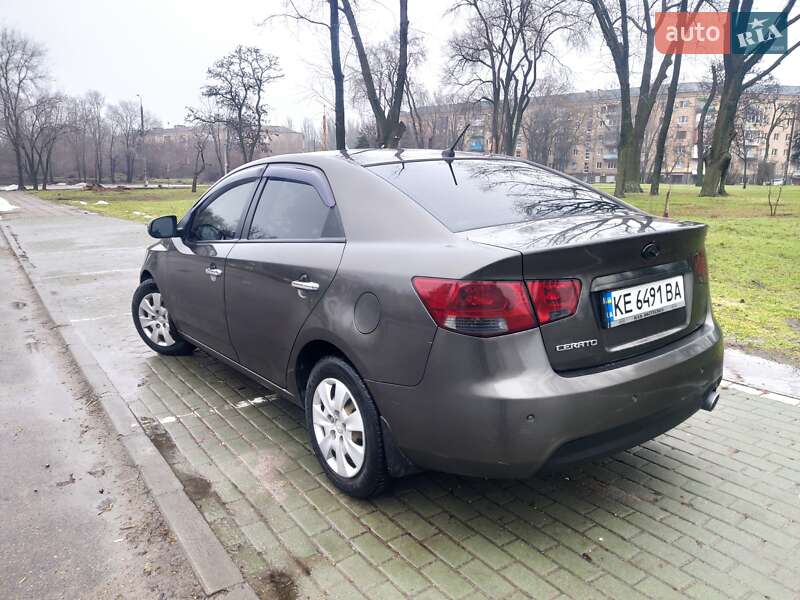 Kia Cerato 2011
