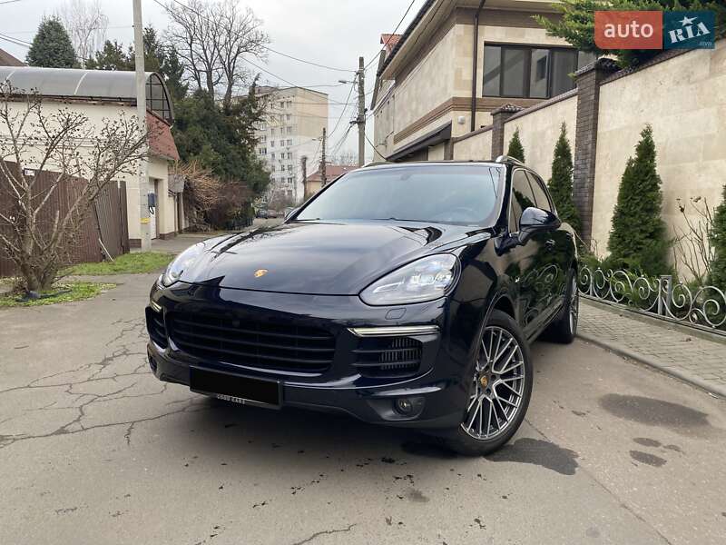 Porsche Cayenne 2016