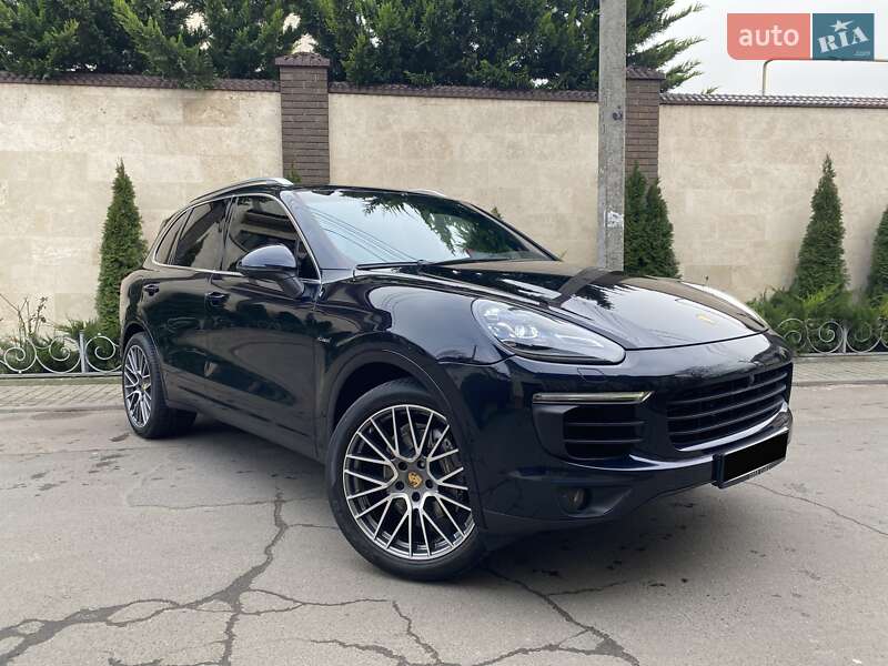 Porsche Cayenne 2016