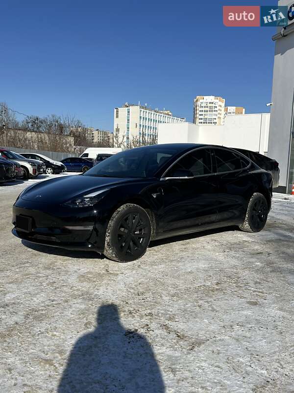 Tesla-28