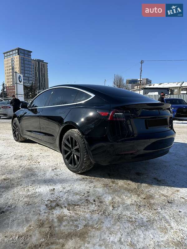Tesla-26