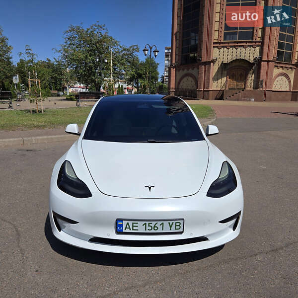 Tesla-4