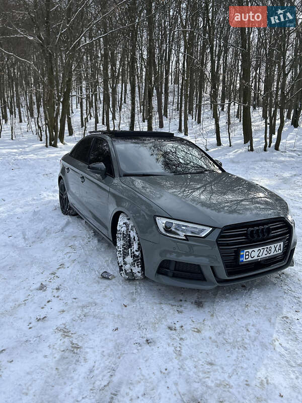 Audi-3
