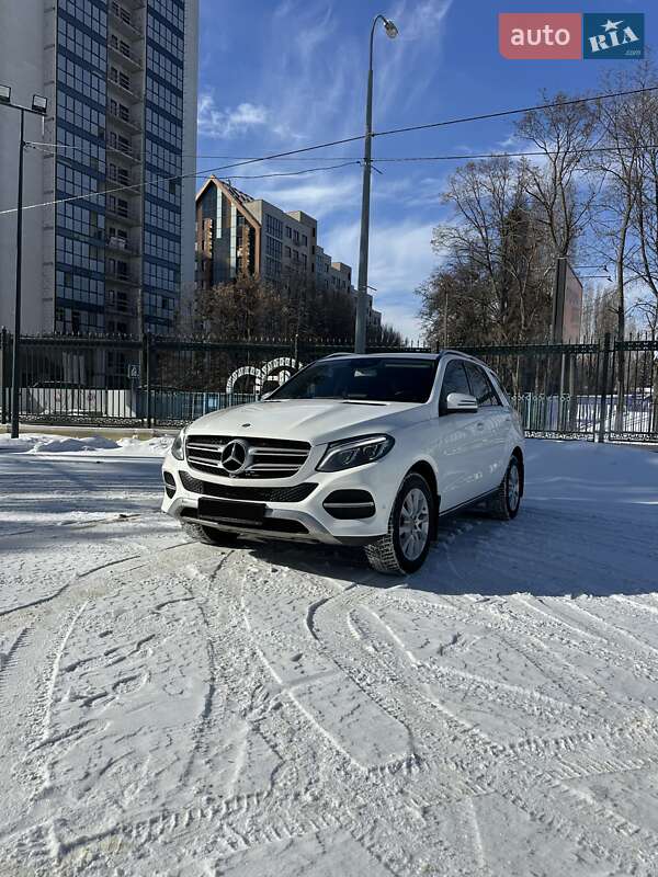 Mercedes-Benz GLE-Class 2016