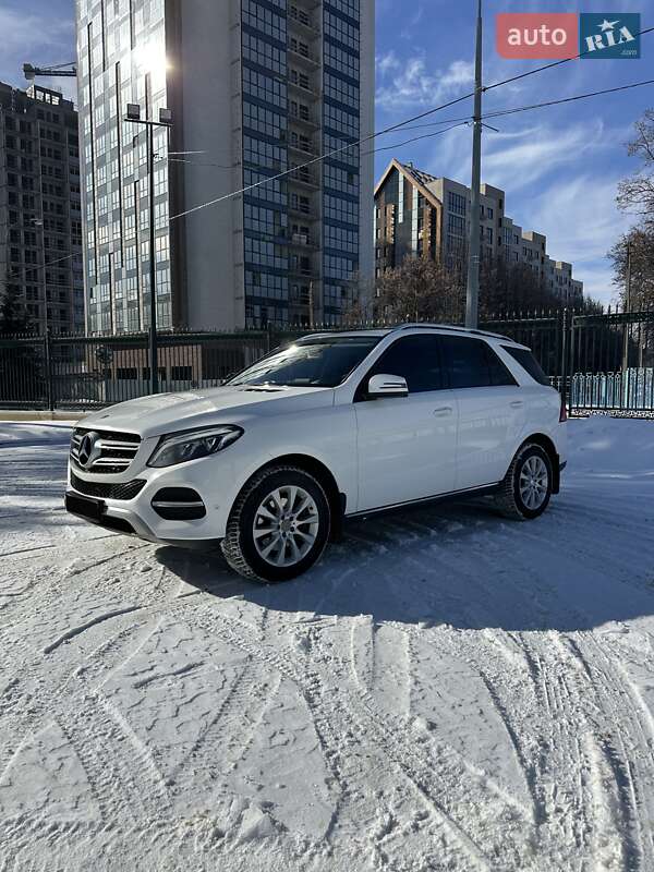 Mercedes-Benz GLE-Class 2016