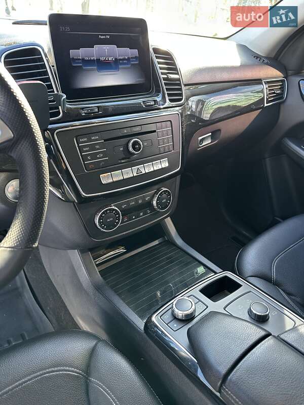 Mercedes-Benz GLE-Class 2016