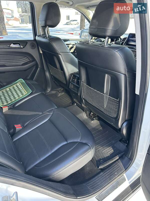 Mercedes-Benz GLE-Class 2016