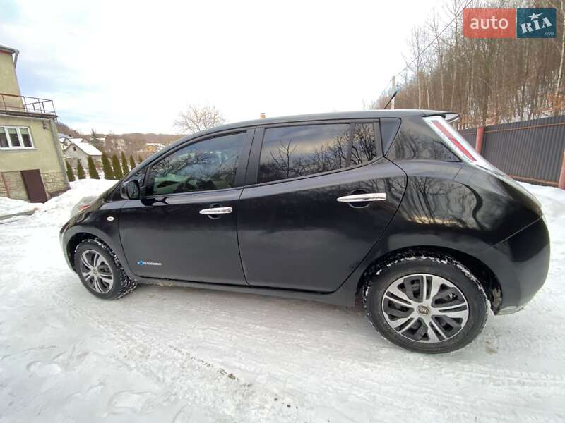 Nissan Leaf 2011